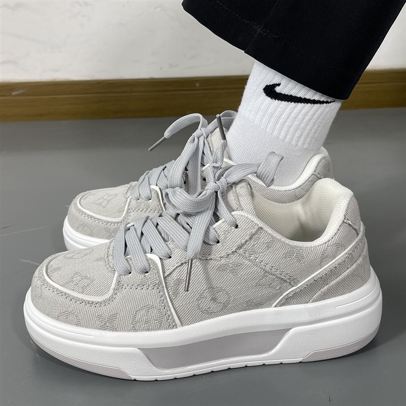 男鞋2025新款潮牌情侣运动鞋学长鞋厚底学生低帮休闲鞋增高板鞋女