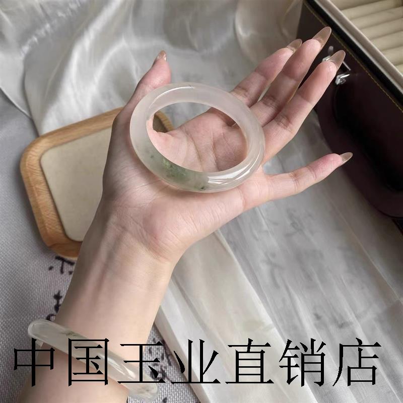 玛瑙女款高端新疆天山翠扁条手镯子旺夫镯半山半水翡翠色冰翠金丝