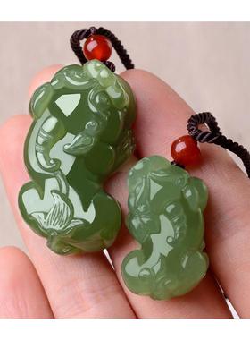 精选新疆和田玉招财貔貅吊坠精雕青玉石霸王貔貅转运项链男女同款