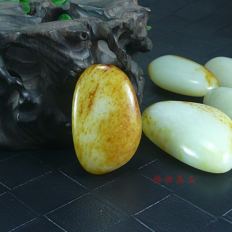 新疆和田玉白玉籽料原石红沁皮裸石无孔大尺寸男款手把件文玩饰品