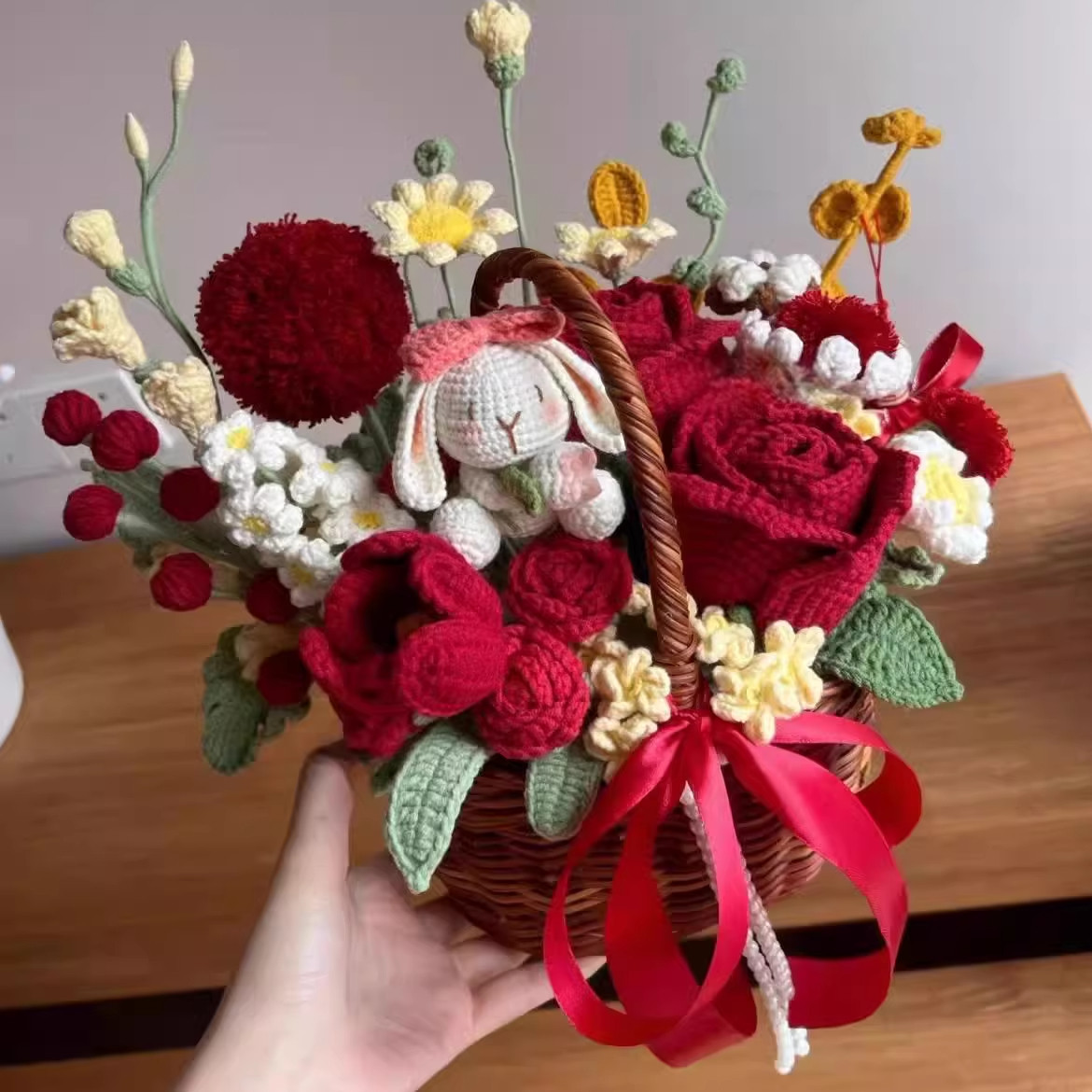 手工编织花束diy材料包雪妃尔正品毛线玫瑰花篮送女友创意礼物,服饰配件/皮带/帽子/围巾,DIY编织材料包,淘宝优惠券,粉丝福利购,淘宝优惠卷