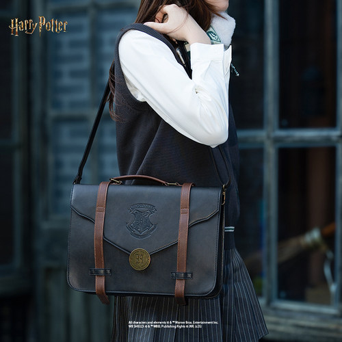哈利波特正版周边学院风斜挎痛包霍格沃茨单肩双肩手提包PU大容量