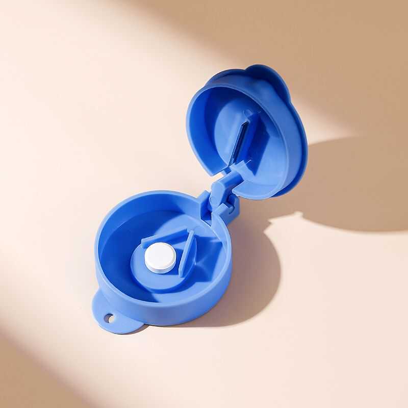 日式新款便携切药器食品级切药片神器小巧药