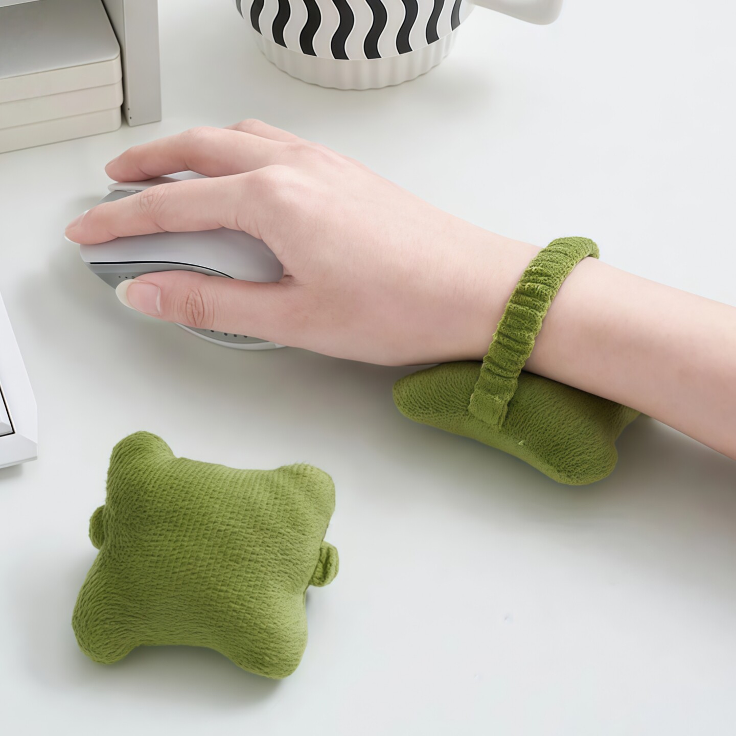 鼠标垫护腕小枕头键盘防磨男女生手托办公室护手腕垫保暖防腱鞘炎