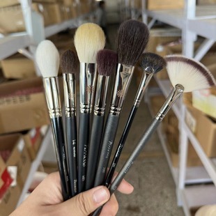 PONY毕加索702散粉刷105 806羊毛腮红刷108 259松鼠毛修容刷高光