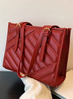 红色结婚包包新娘包女2024新款小众F高级感大容量通勤手提托特婚