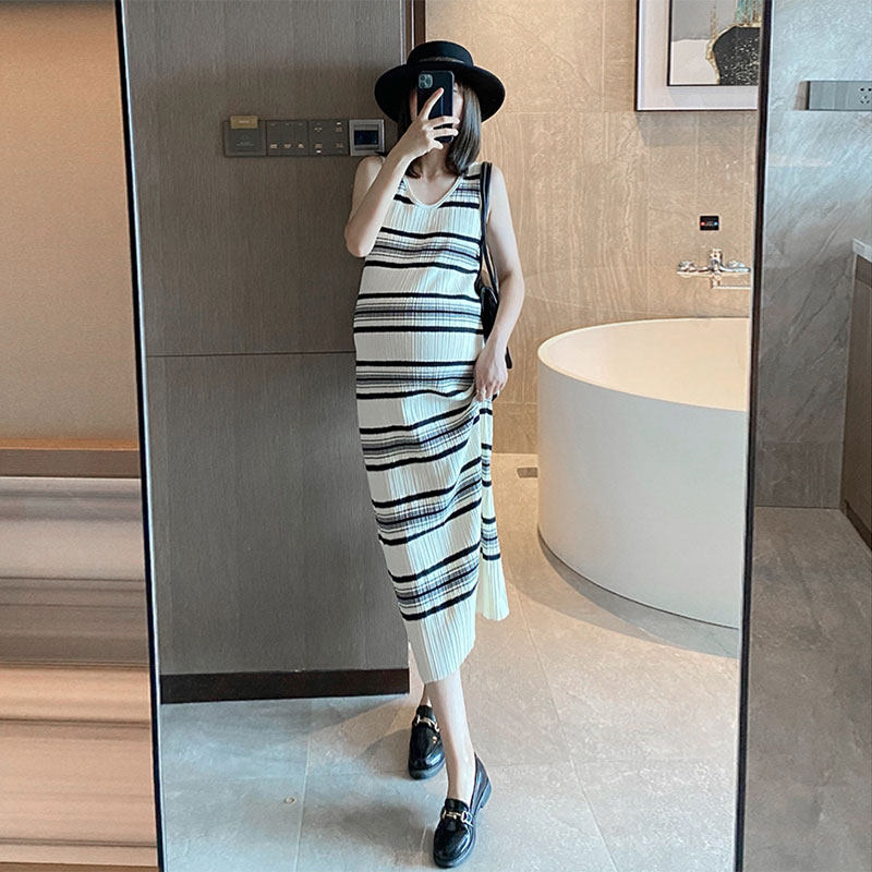 孕妇洋装秋长版无袖修身t显瘦过膝夏装内搭条纹针织背心长裙韩国