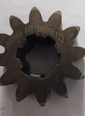 70收割机原厂向配件高齿轮转位潍柴雷沃RG