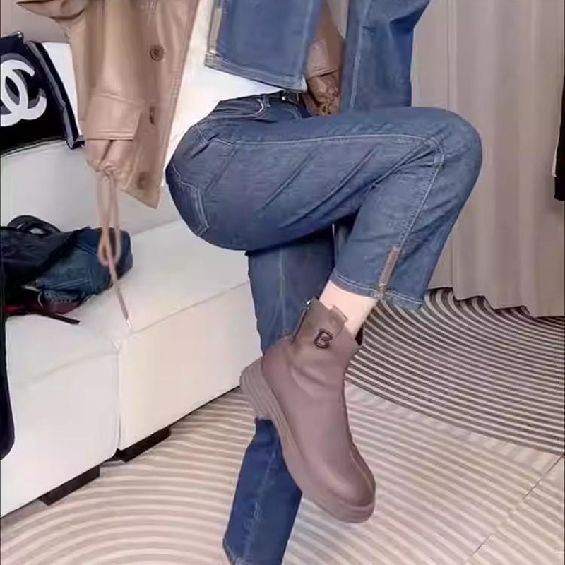 梨型身材裤子大码高腰弹力直筒牛仔裤女秋胖妹妹mm显瘦九分烟管裤