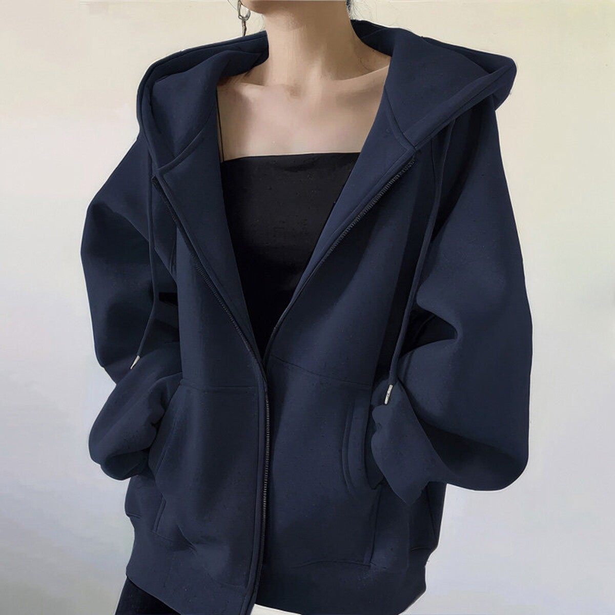 韩系藏蓝色加绒连帽拉链棒球服女图片