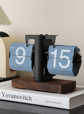 现代简约桌面时钟日历摆件轻v奢高档小众高级感电视酒柜玄关装饰