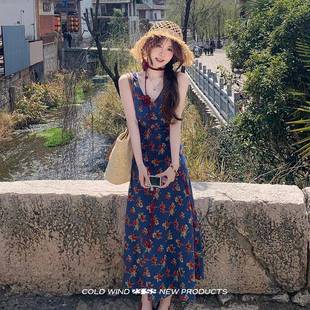 复古V领无袖 蓝色玫瑰碎花连衣裙女夏法式 海边度假收腰显瘦背心裙