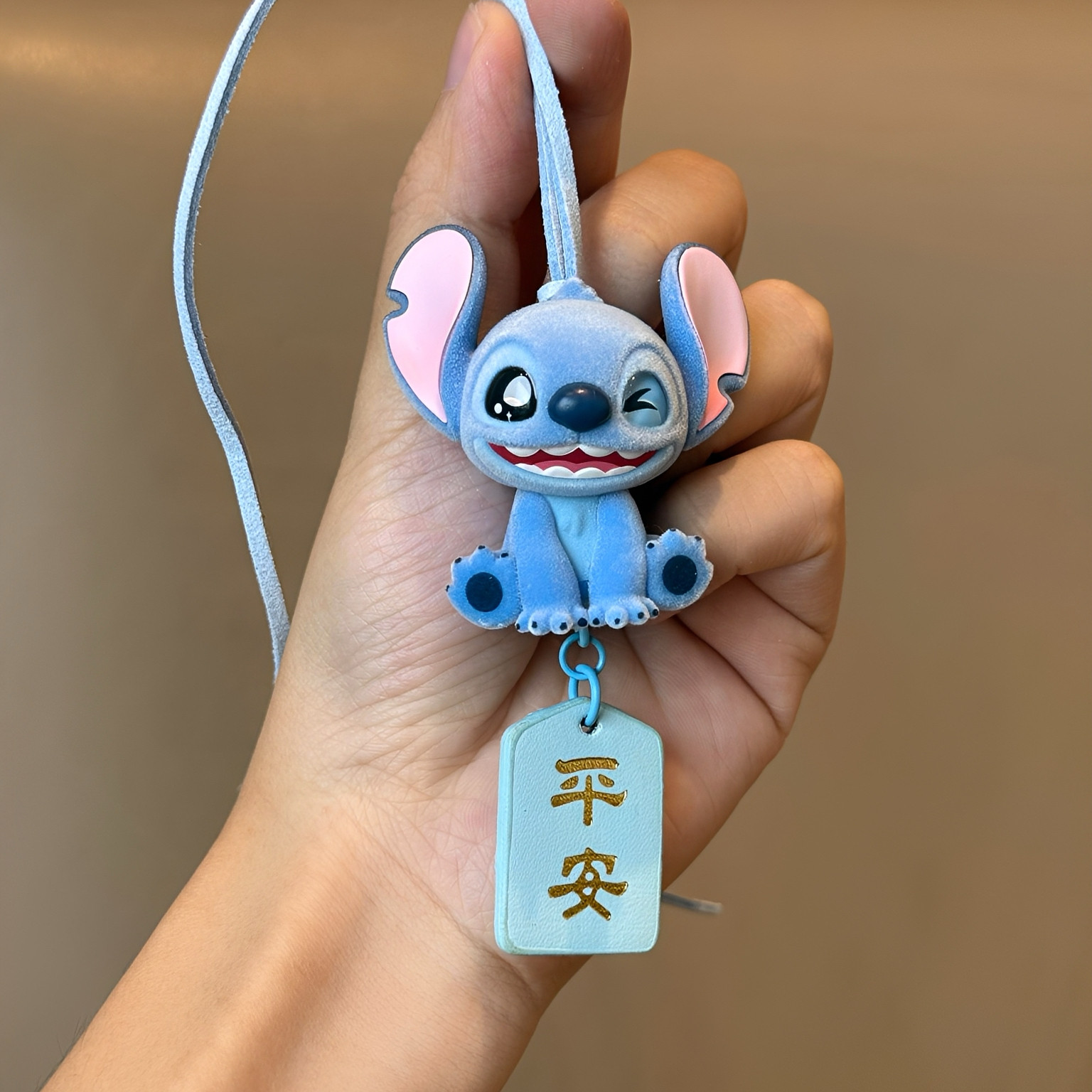 正版植绒史迪仔盲盒汽车挂件创意可爱车载装饰品后视镜车挂送朋友