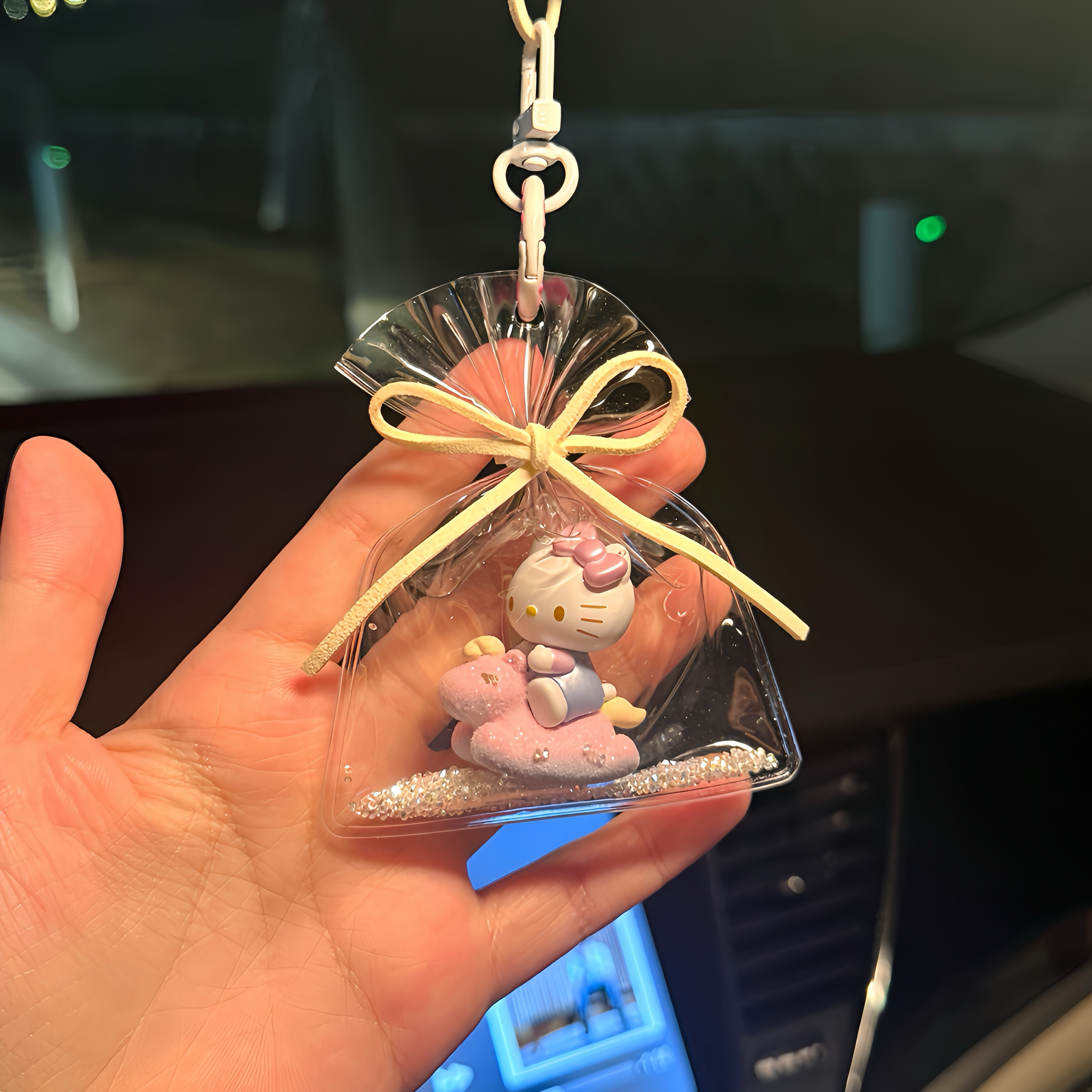 正版Hellokitty童心小马汽车挂件创意可爱包包挂饰车载中控台吊坠