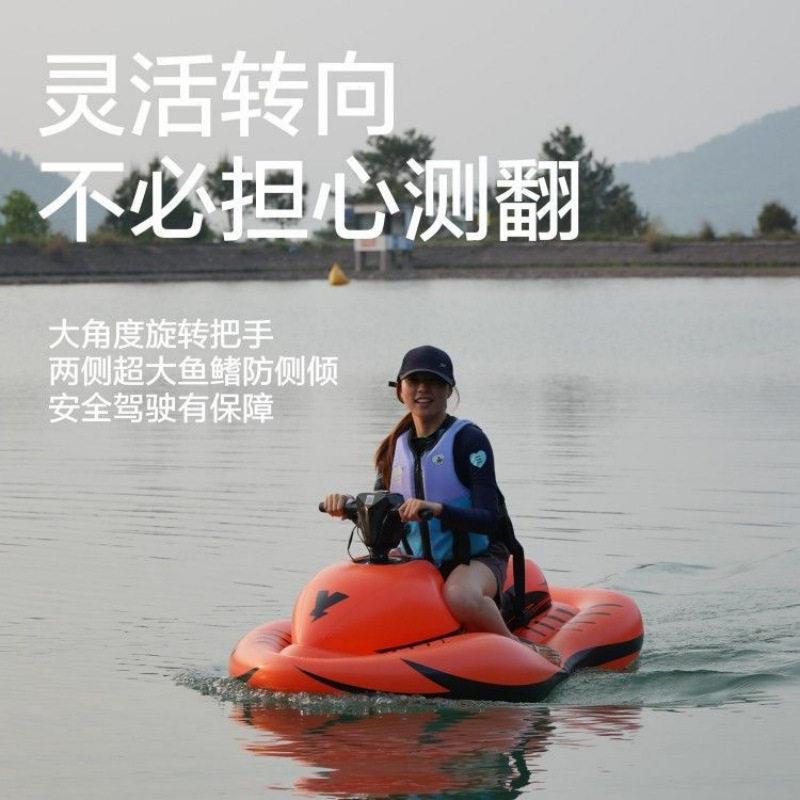 电动摩托艇钓鱼儿童电动卡丁船水上乐园船游乐电动摩托艇
