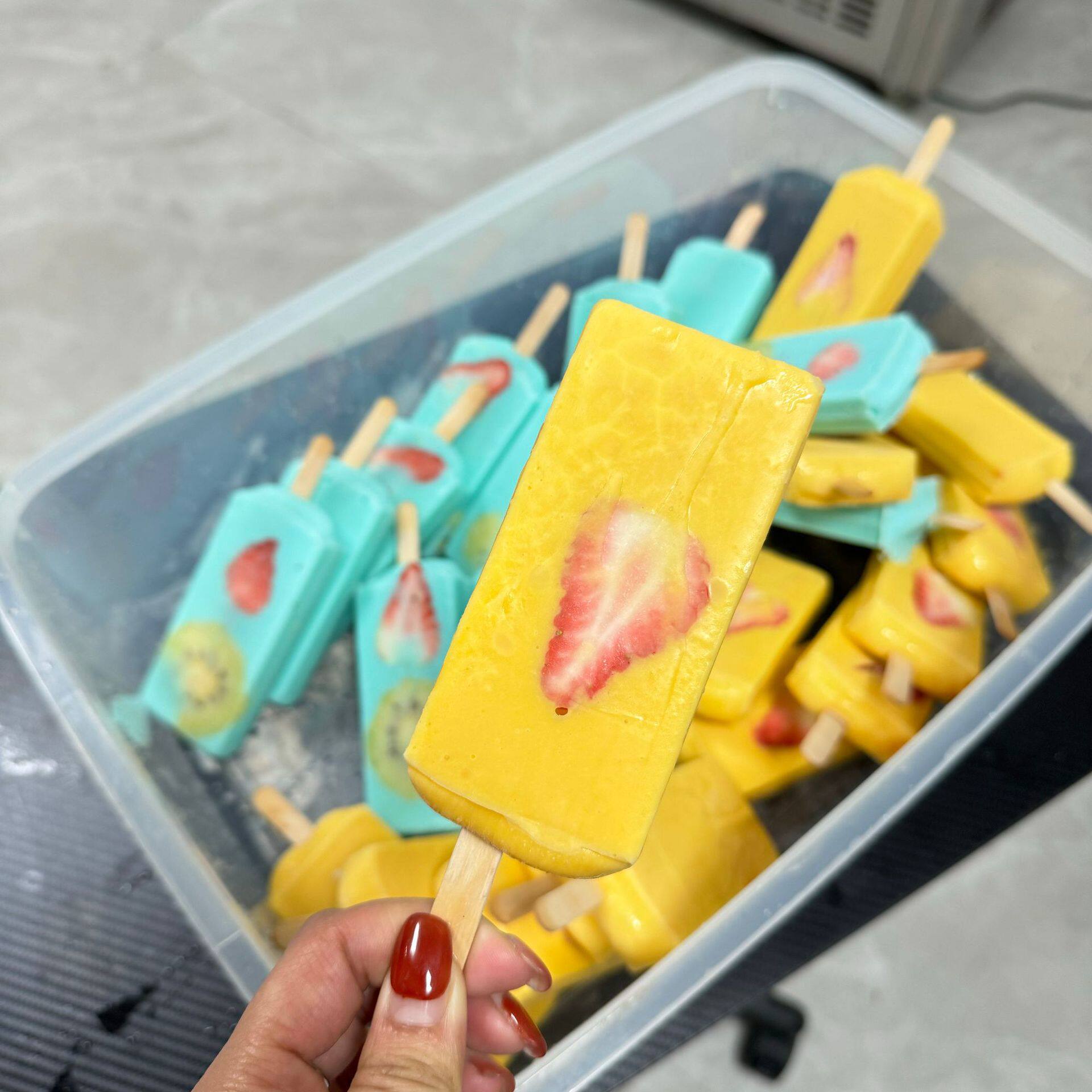 小型商用冰棒机两模疯狂吧水果雪糕手工DIY制作夏日解暑冰棍机