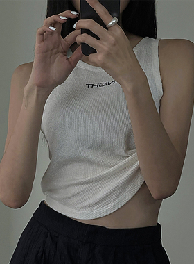 Mathieu韩国洋气纯欲白色吊带背心早春新款性感辣妹短款上衣外穿