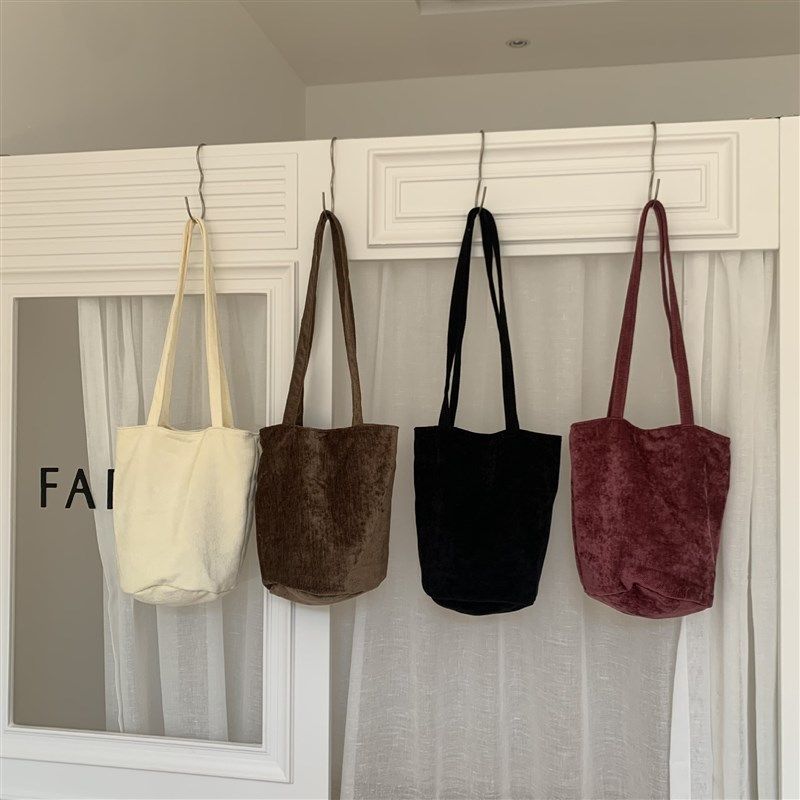 韩版秋冬季新款绒料纯色简约水桶包高质感小众设计百搭通勤单肩包,箱包皮具/热销女包/男包,水桶包,淘宝优惠券,粉丝福利购,淘宝优惠卷