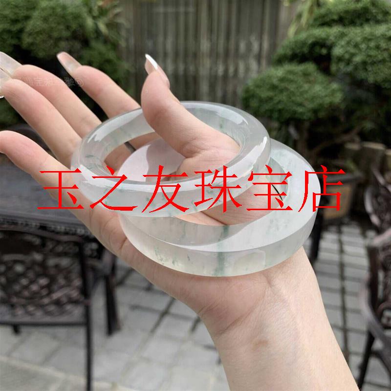 精选缅甸老坑翡翠色冰种飘花玉手镯蓝水桂花糕圆条贵妃玉镯百搭款图片