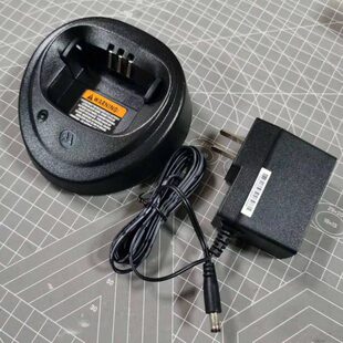 R68I 配8G座 摩托罗拉适用18 P38充电器XG68开关电源P38P3 充