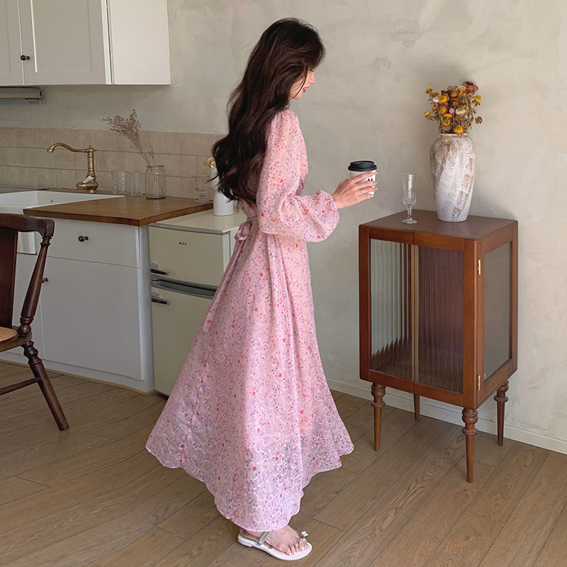 法式浪漫V领碎花连衣裙女2025早秋新款高腰显瘦惊艳绝美茶歇长裙,女装连衣裙,浙宝007A（原150A)