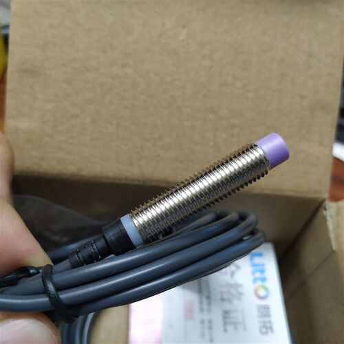 圆柱型金属感应电感式接近开t关传感器 TLJ08-M2P1 M2N1