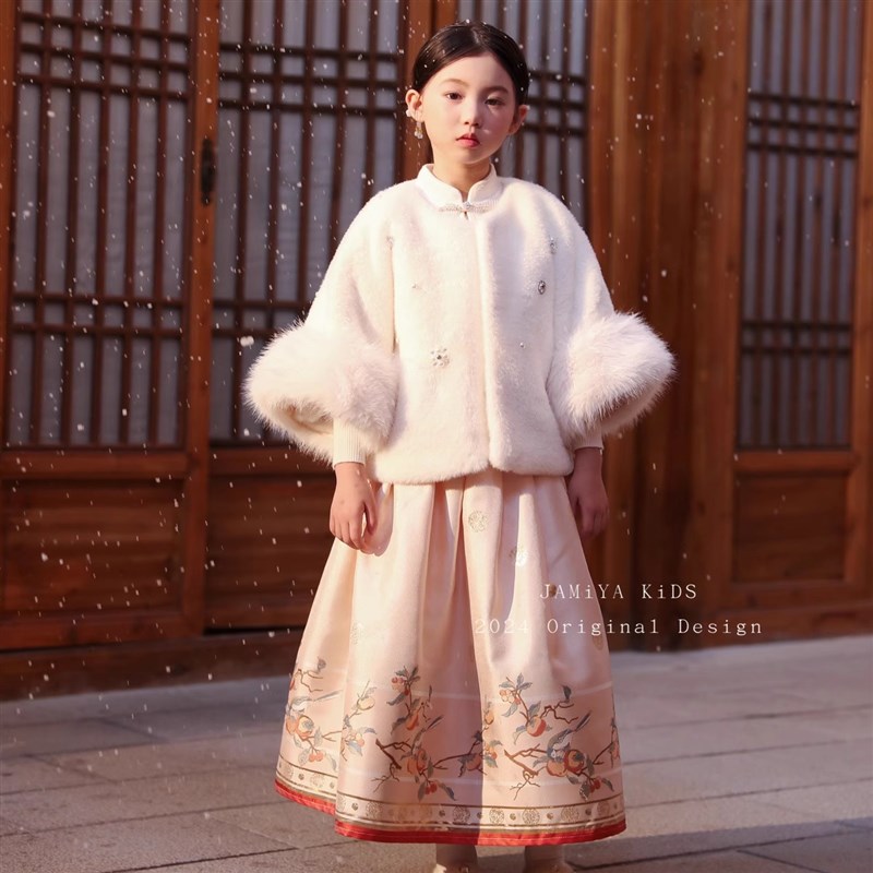 女童新中式马面裙24o秋冬拜年服外套短款钉珠上衣半身裙两件套汉