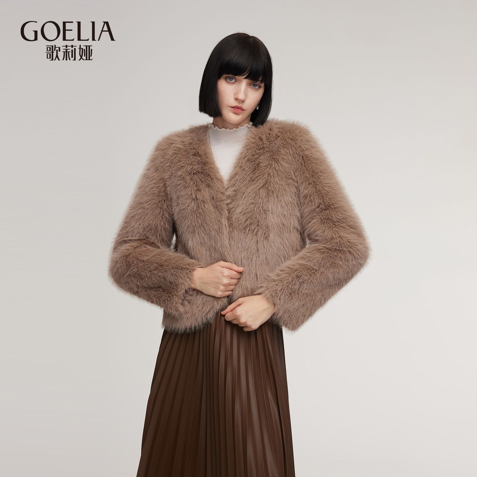 歌莉娅冬季新品人造毛皮草外套1ENC6F300