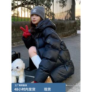 黑色短款羽绒服女款冬季2025年新款高级感炸街加厚连帽鹅绒面包服