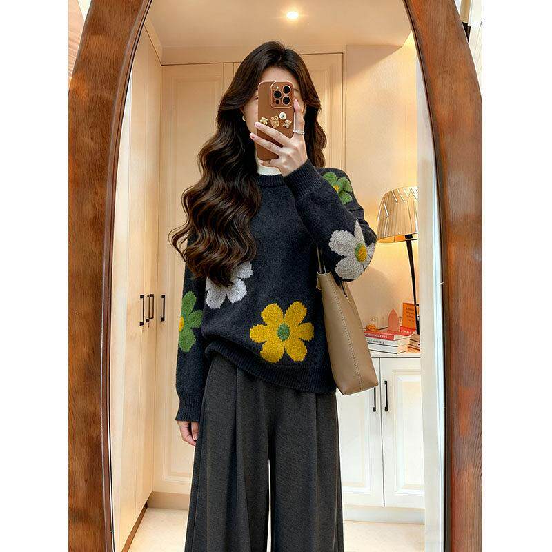 田园风立体花朵圆领毛衣女秋冬装长袖宽松显瘦加厚保暖套头针织衫