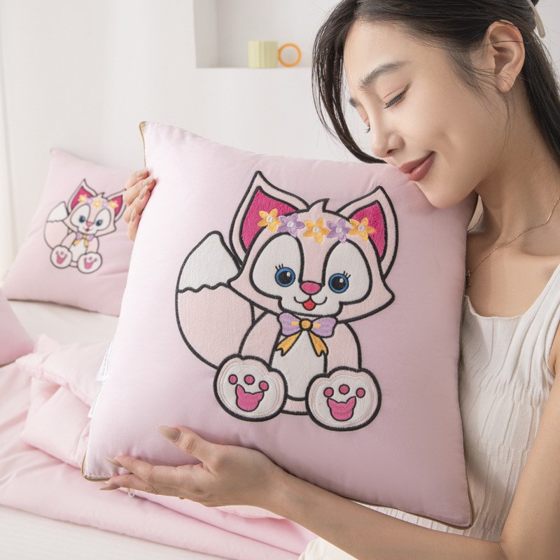 全棉13372密度抱枕被 四周踩棉设计 卡通贴布绣靠垫被