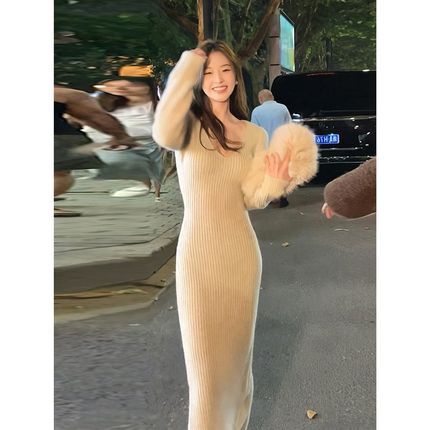 韩版秋冬温柔风气质V领坑条修身C显瘦长袖针织包臀打底连衣裙长裙