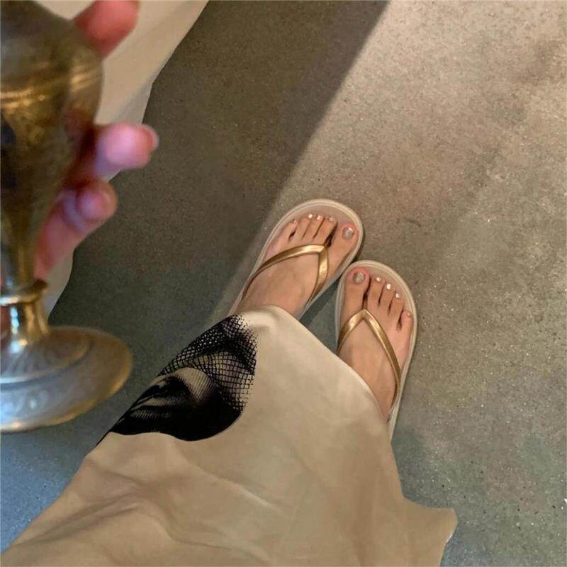 金色人字拖女夏季外穿海边