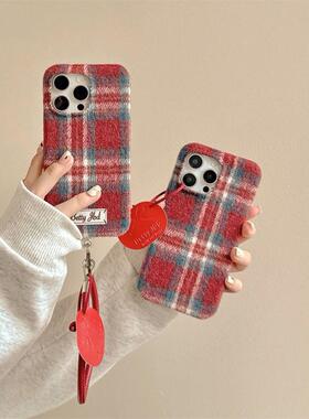秋冬红色格纹绒布带挂绳适用苹果16Pr手机壳15新款16女款13韩系14