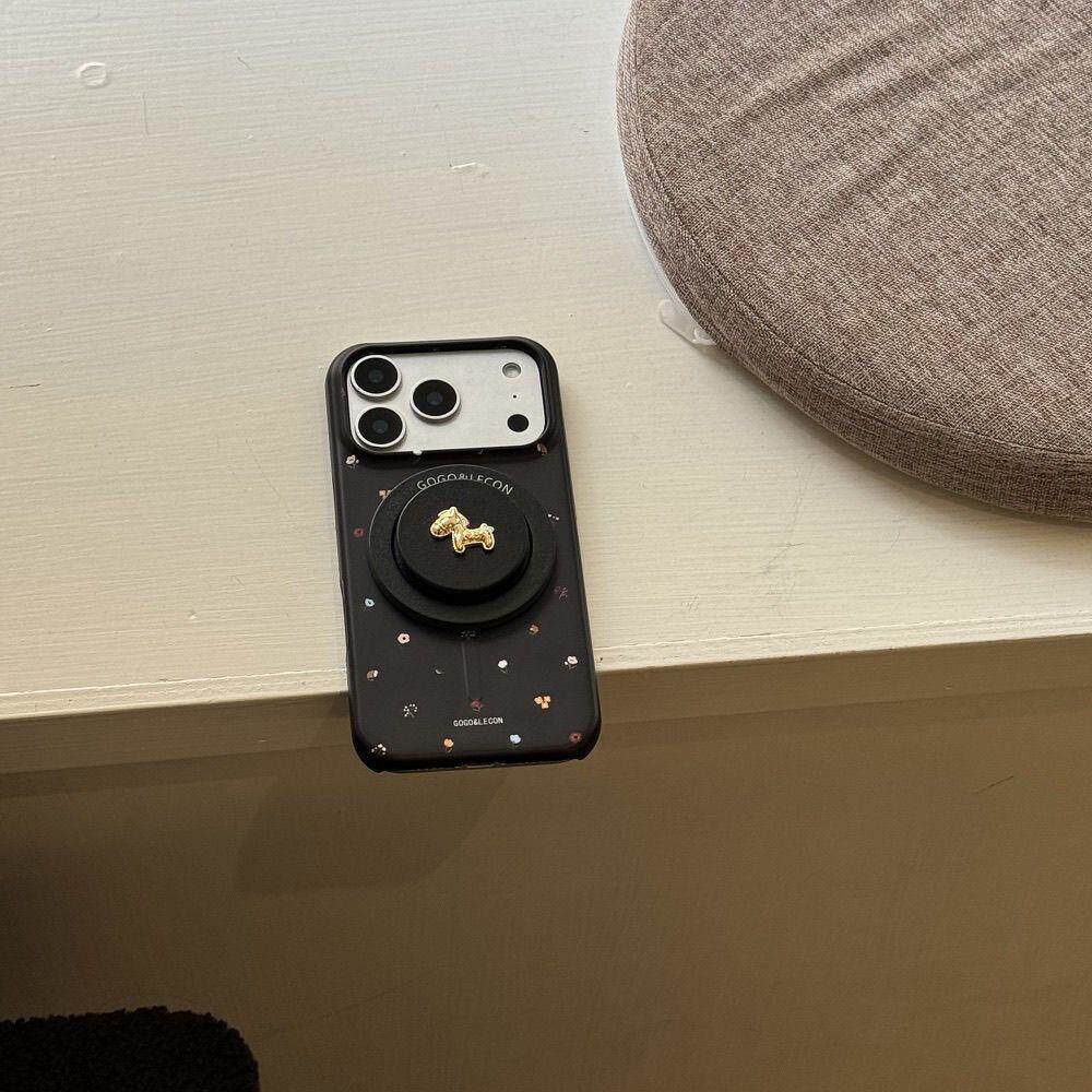 菲林磁吸黑底碎花小马支架苹果17ProMax手机壳适用iPhone16潮15