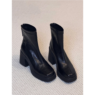 2025年新款冬季加绒靴英伦风方头切尔西靴子高跟瘦瘦靴粗跟短靴女