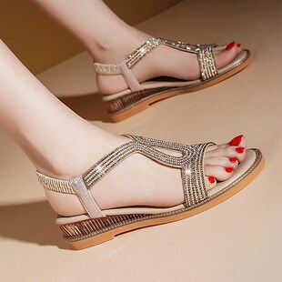 仙女风坡跟平底水钻凉鞋女2025年D夏季新款真皮松紧带中跟妈妈女