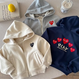 儿童连帽卫衣男童秋冬款上衣小童抓绒开衫洋气宝宝爱心外套女薄绒