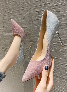 小码313233渐变高跟鞋女2v025年新款女神范尖头细跟单鞋大码41一4