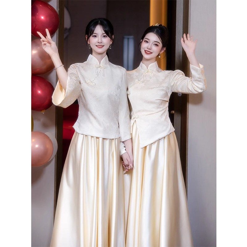新中式伴娘服女2025新款高级感秋冬小个子姐妹团礼服显瘦平时可穿