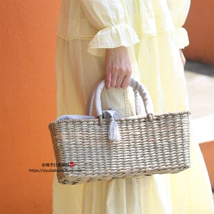 夏日单新法式 简约气质方形水草编织草包度假沙滩草包刺绣流苏包