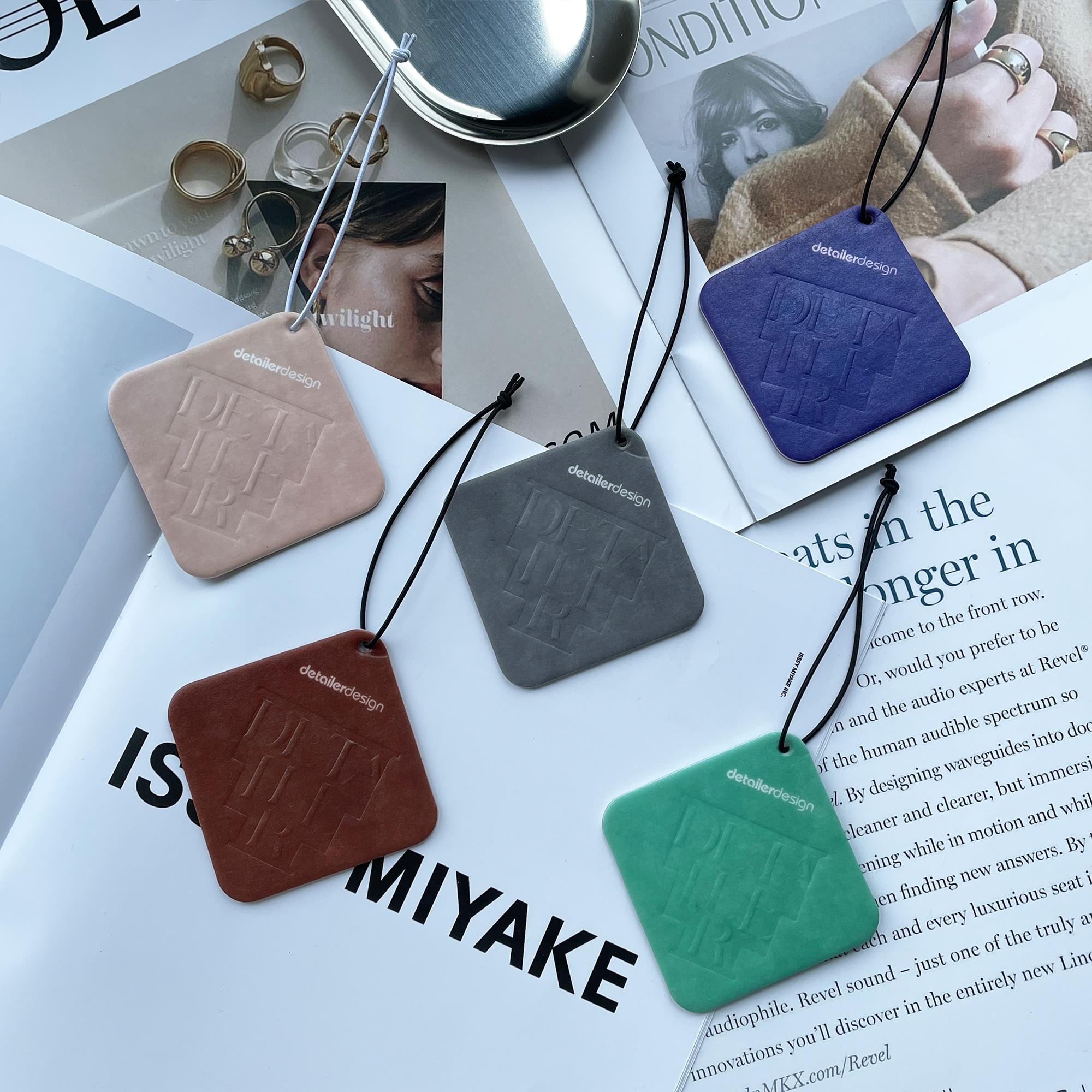 高级车载香薰汽车挂件香片香水香氛持久空气留香衣柜车内饰品摆件