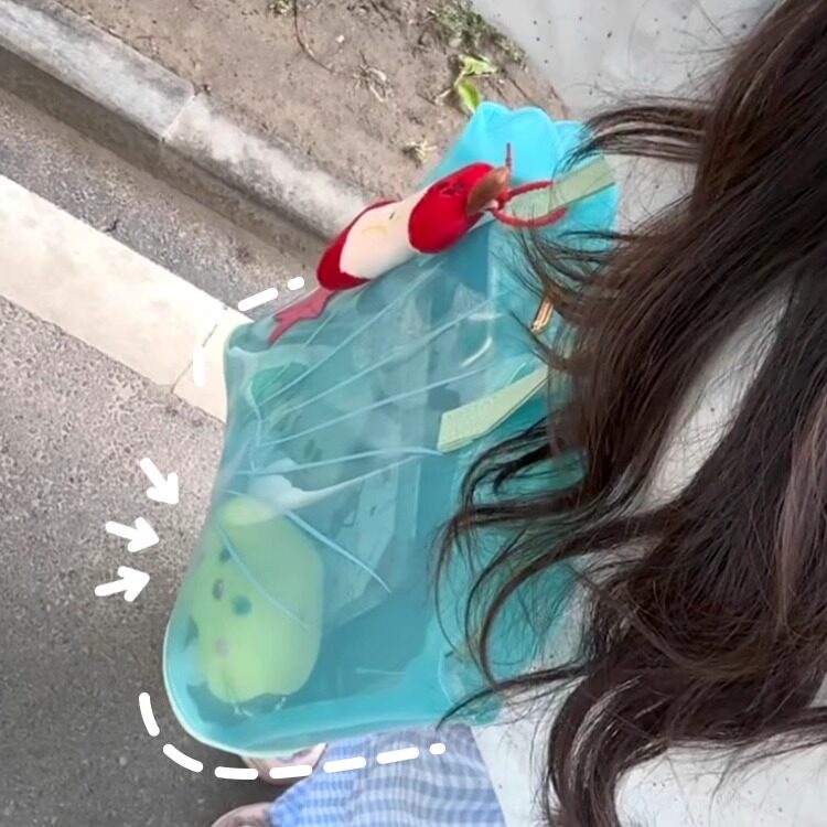 贝壳果冻包防水大容量通勤单肩包