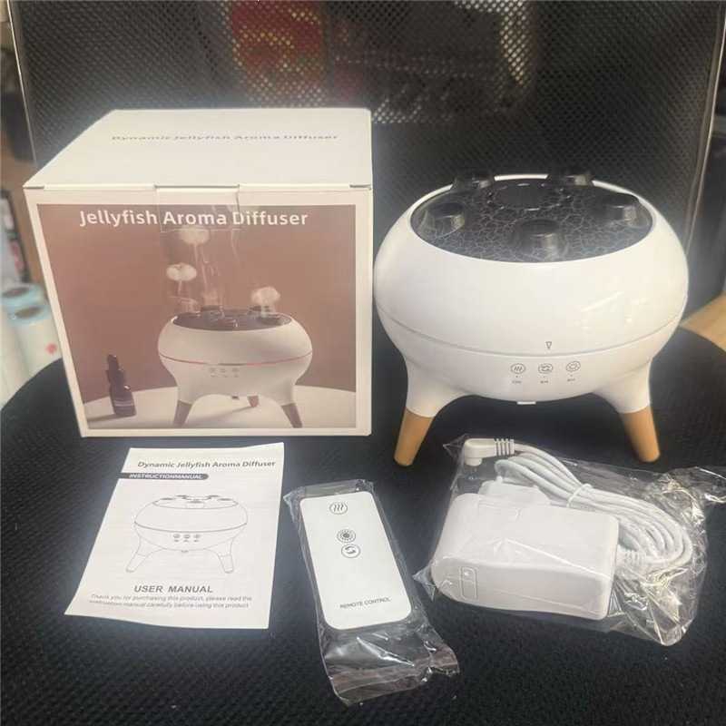 新品吐圈多喷香薰机家用大雾量七彩灯光遥控桌面水母圈加湿器