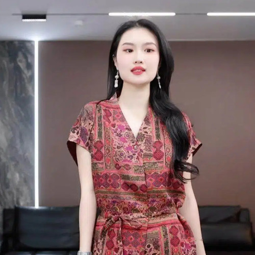 【纯熙】徐淼淼夏款'花开半夏'非遗提花双面缎红云纱连衣裙MP2359