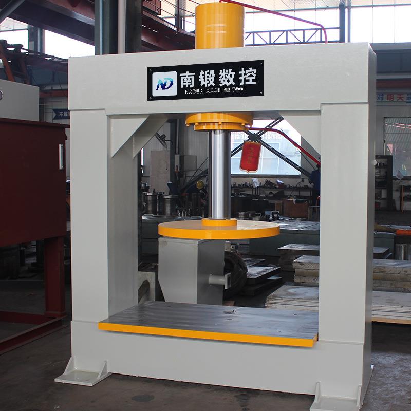 120吨龙门液压机滕州南锻120吨实心轮胎压装拆卸油压机