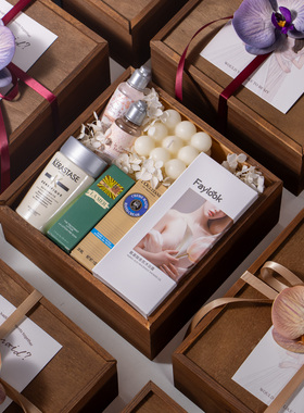 伴手礼女伴娘结婚送姐妹团高档实用礼物小众高级感礼盒空盒子木盒