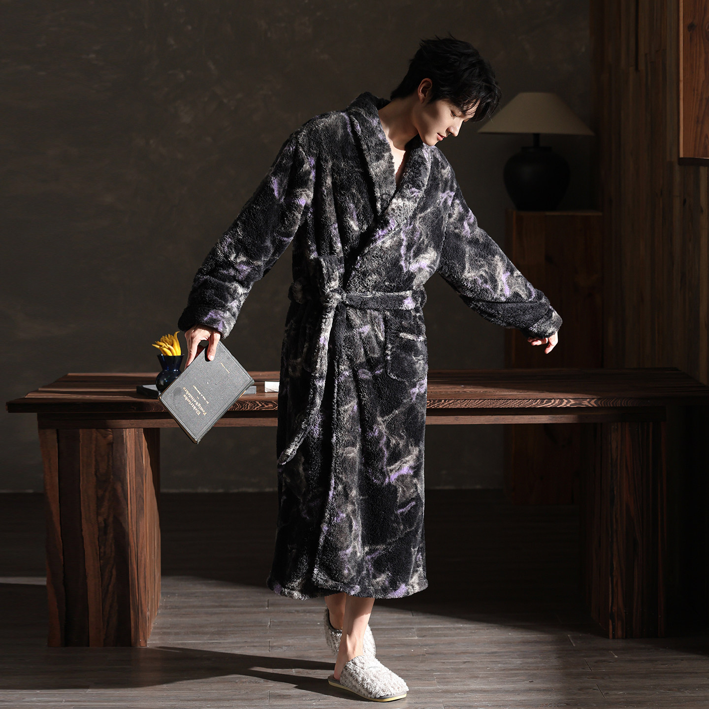 男士睡袍秋冬款长袖加绒2025新款珊瑚绒睡衣冬季中长款青年浴袍服