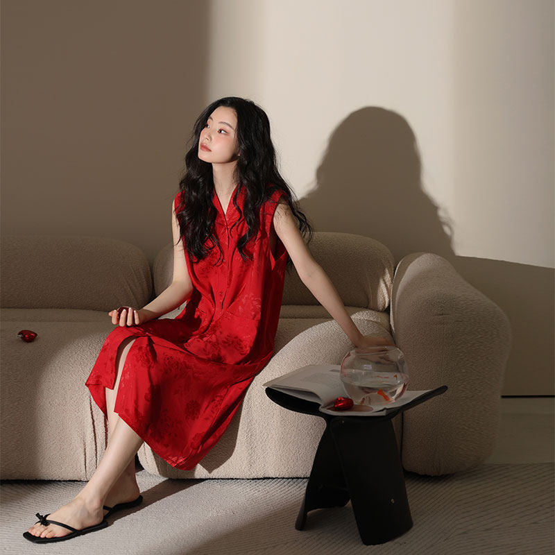 冰丝睡裙女夏季凉感无袖本命年大红色中长款睡衣仿真丝家居服裙子