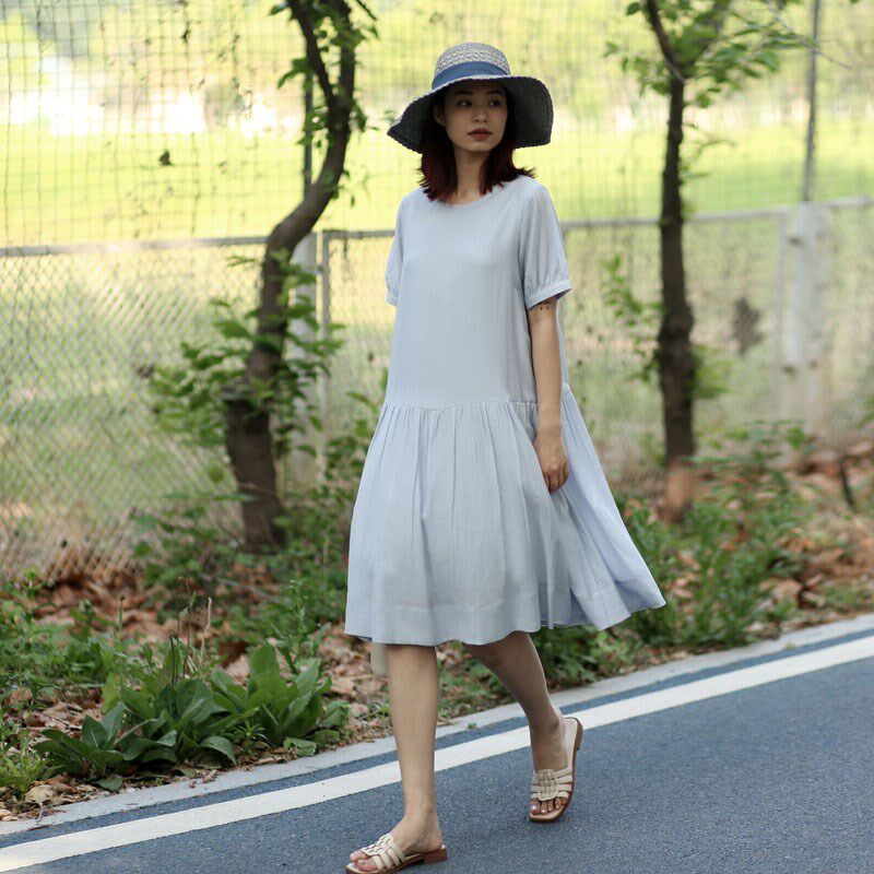 简单大方的连衣裙女2025新款夏宽松度假夏日感连衣裙显瘦遮肚微胖